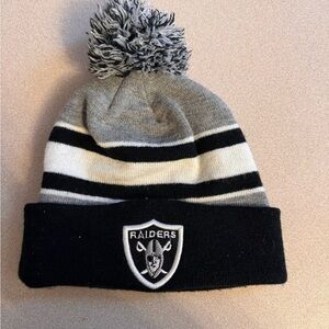 NFL Las Vegas Raider’s Pom Pom Beanie Hat
